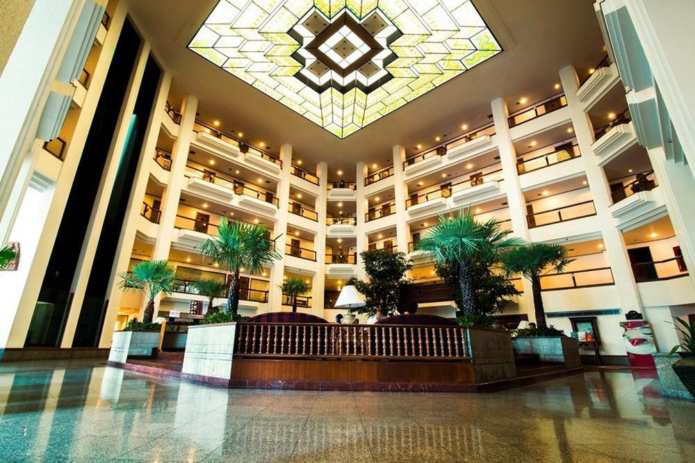 Sima Thani Hotel Накхонратчасима Экстерьер фото